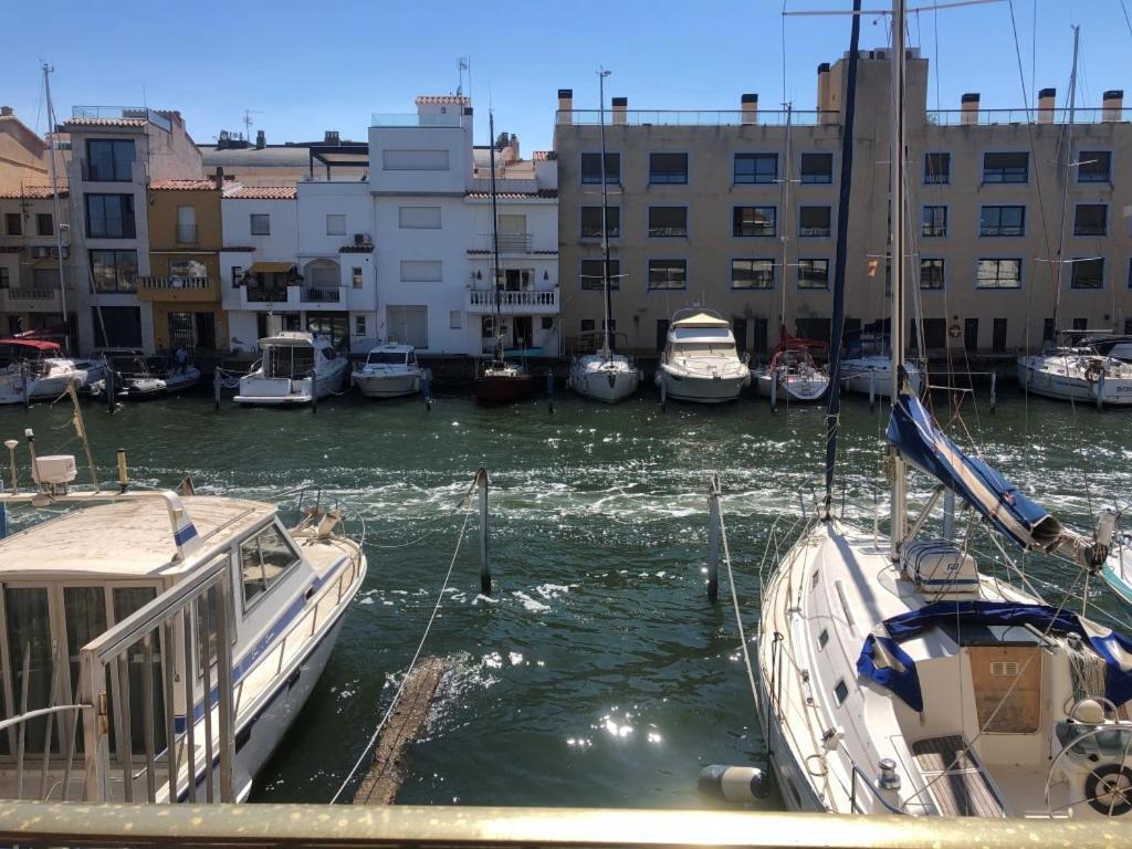 Port Ambar - Apartamento En La Marina De Empuriabrava - Balcon Con Vistas Al Canal - Playa - Wifi Bagian luar foto